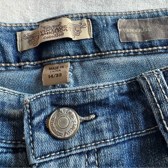 Nine West Vintage America Blue Denim Mid-rise Jean Shorts - 90s Y2K - Picture 5 of 17